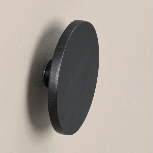 Czarny ścienny haczyk z drewna dębowego Milford – Rowico-image-2