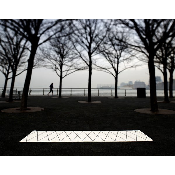 Czarny dywan odpowiedni na zewnątrz 70x100 cm Max Black – Pappelina-image-4