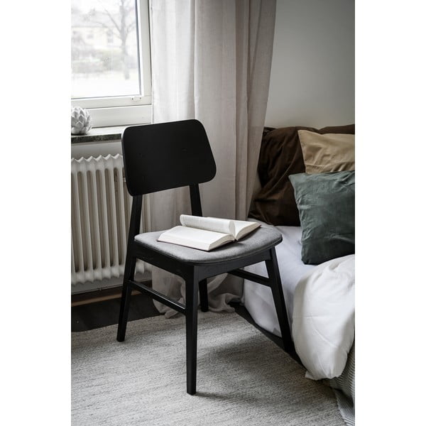 Czarne krzesło z ciemnoszarym siedziskiem Rowico Nagano-image-1