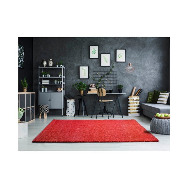 Czerwony dywan Universal Khitan Liso Red, 100x150 cm-image-1