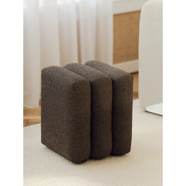 Brązowy puf z materiału bouclé Radd – noo.ma-image-1