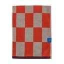 Pomarańczowo-beżowy ręcznik kąpielowy z bawełny organicznej frotte 70x133 cm Retro – Mette Ditmer Denmark