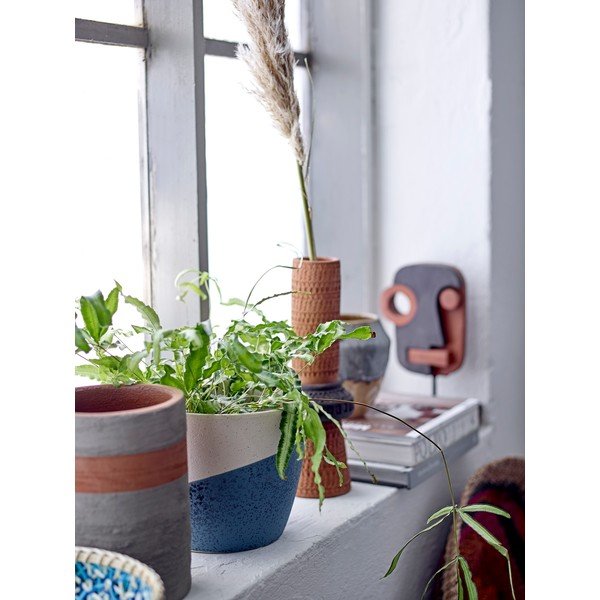 Dekoracyjna figurka z terakoty Bloomingville Kazo, wys. 27,5 cm-image-1