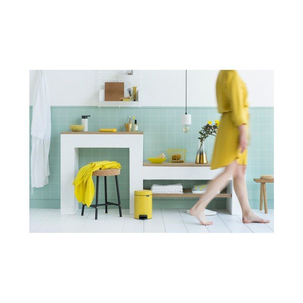 Żółty kosz na śmieci z pedałem Brabantia Newicon, 5 l-image-2