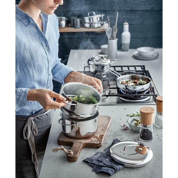 Patelnia ze stali nierdzewnej WMF Mini, ø 18 cm-image-1