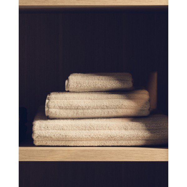 Beżowy bawełniany ręcznik frotte 30x50 cm Navira – Kave Home-image-3