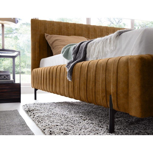 Tapicerowane łóżko dwuosobowe ze schowkiem ze stelażem 140x200 cm w kolorze ochry Plissa – ELTAP-image-3