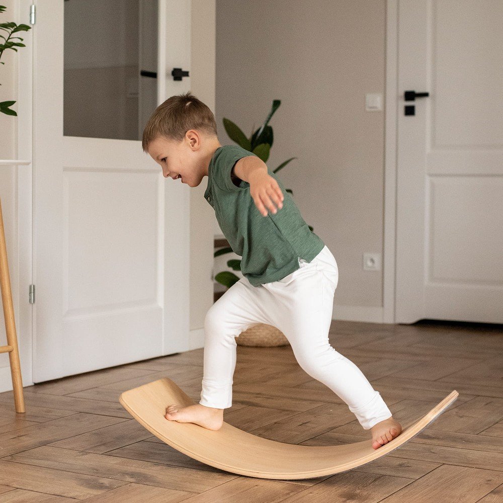 Szaro-naturalna deska do balansowania z litego drewna sosnowego 80x30x18 cm Montessori – Meowbaby (zdjęcie 10)