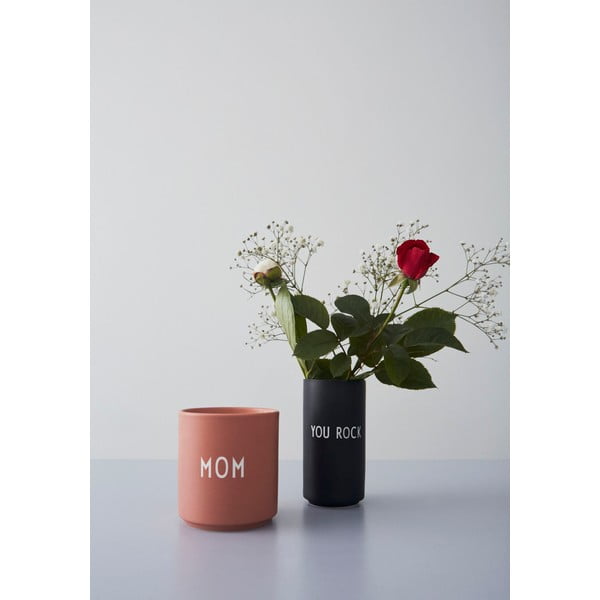 Różowy/beżowy porcelanowy kubek 300 ml Mom – Design Letters-image-1