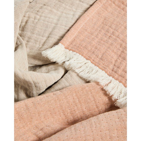 Łososiowy koc dziecięcy muślinowy 130x170 cm Nafine – Kave Home-image-1