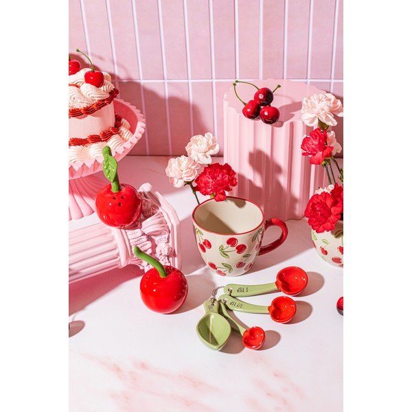 Beżowy kubek ceramiczny 250 ml Cherries – Sass & Belle-image-1