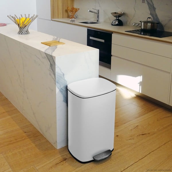 Stalowy kosz na śmieci z pedałem w matowym białym kolorze 50 l   Akira – Spirella-image-1
