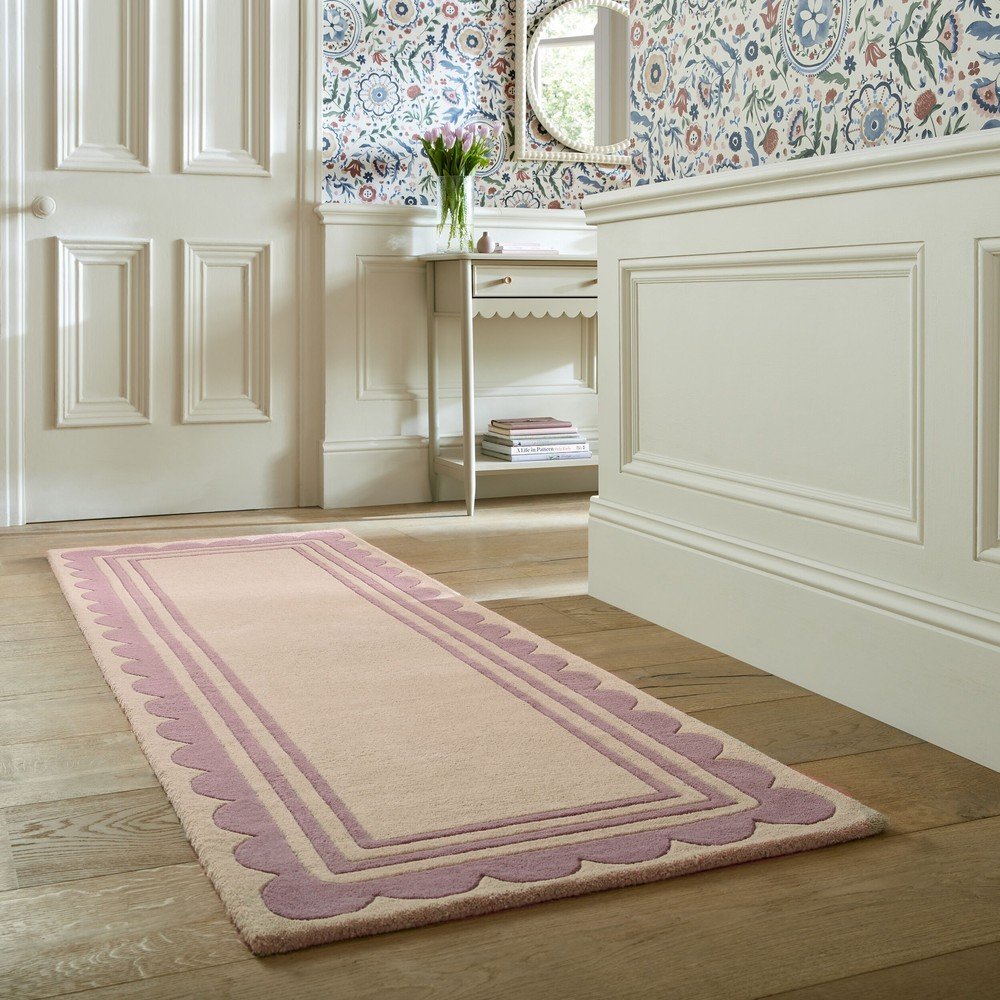 Fioletowo-naturalny wełniany chodnik tkany ręcznie 80x230 cm Lois Scallop – Flair Rugs (zdjęcie 2)