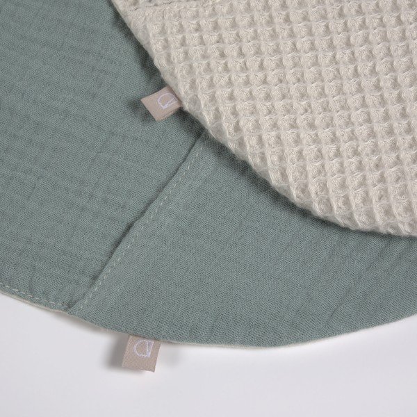 Zestaw 2 śliniaczków z kieszonką z bawełny organicznej Kave Home Lupe-image-2