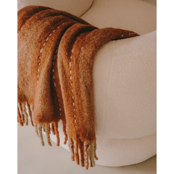 Koc z wełny i mieszanki włókien 130x170 cm Mayela – Kave Home-image-2