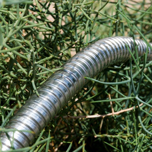 Niezniszczalny metalowy wąż InnovaGoods, dł. 15 m-image-4