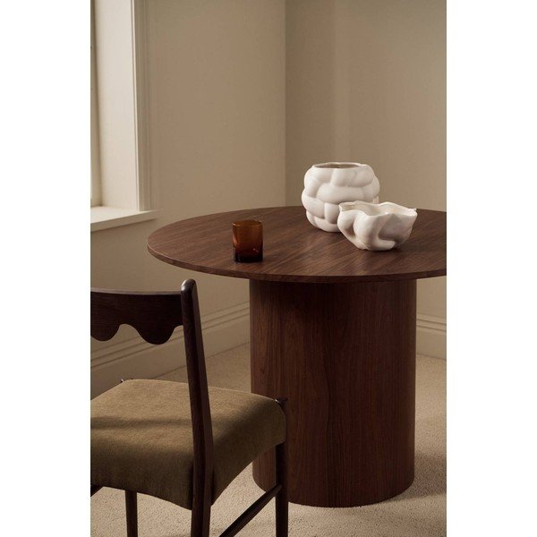 Okrągły stół w dekorze orzecha ø 110 cm Week – Ellos Home-image-1