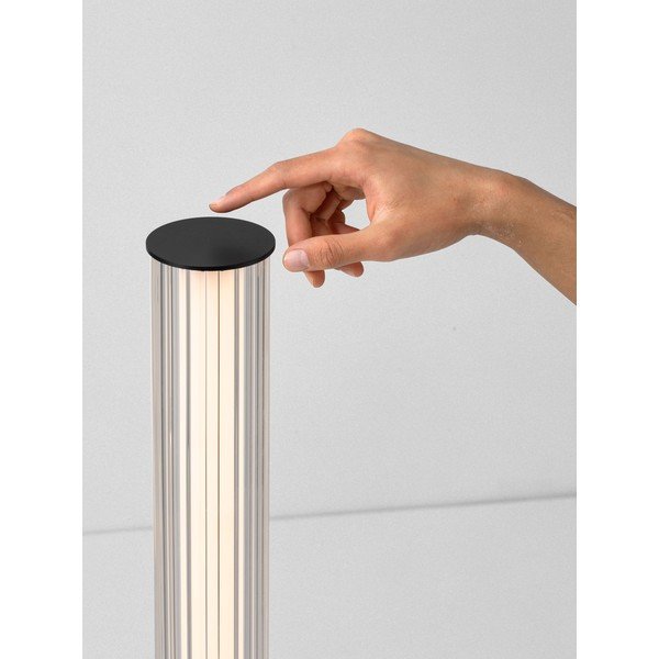 Aluminiowa lampa stojąca LED ze ściemniaczem w kolorze matowej czerni ze szklanym kloszem (wysokość 130 cm) Glovia – Nova Luce-image-1