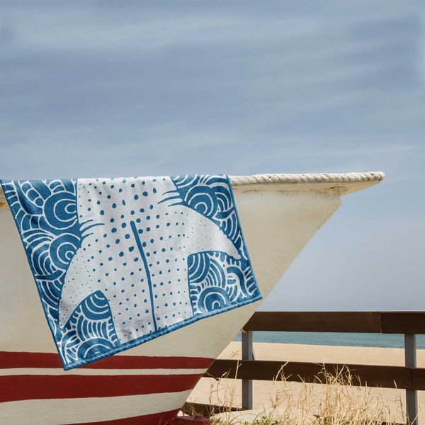 Niebieski ręcznik plażowy 90x180 cm Shark – DecoKing-image-1