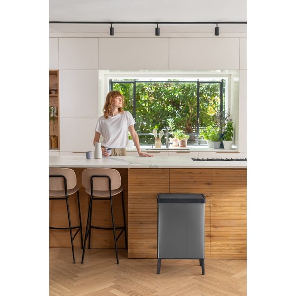 Szary kosz na śmieci otwierany na dotyk z plastiku z recyklingu 54 l Verto High – Curver-image-1