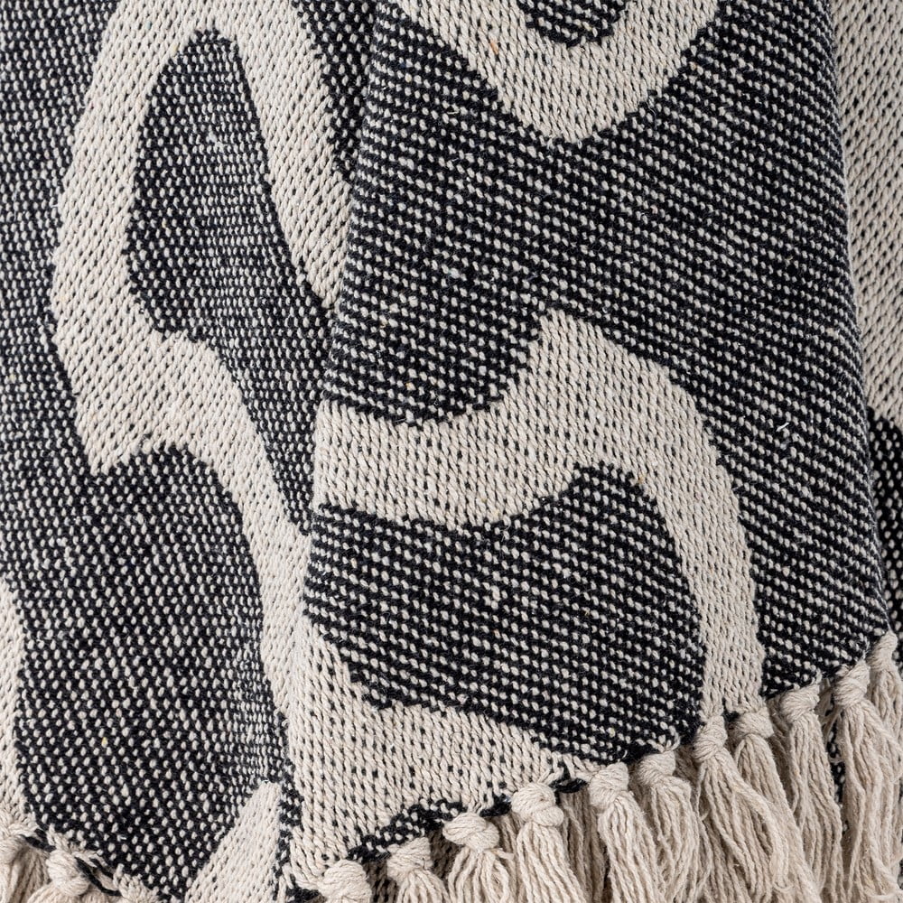 Czarno-beżowy koc z bawełny z recyklingu 130x160 cm Salobre – Bloomingville (zdjęcie 4)