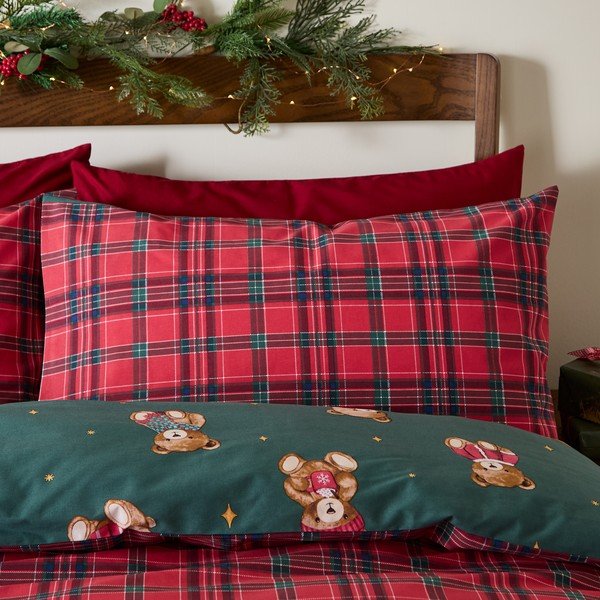 Czerwona/ciemnozielona pościel jednoosobowa 150x120 cm Christmas Tartan Teddy Bear – Catherine Lansfield-image-3