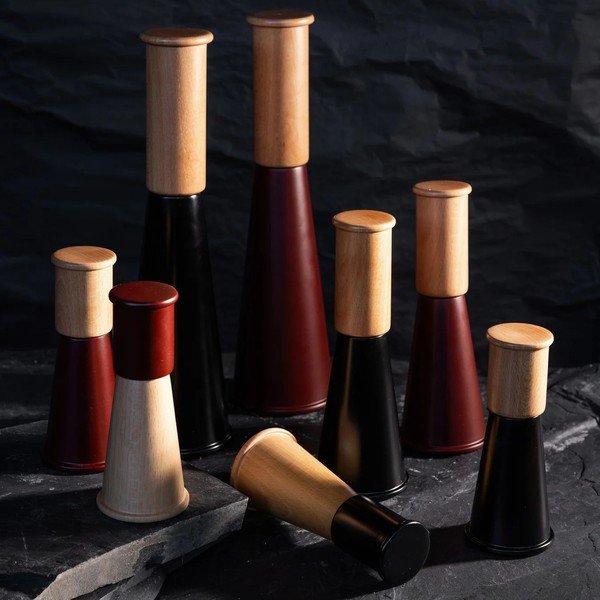 Czarny/w naturalnym kolorze młynek do soli i pieprzu ceramiczny Gurken – Sagaform-image-2