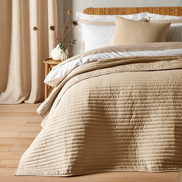 Beżowa narzuta pikowana na łóżko dwuosobowe 220x230 cm – Bianca
