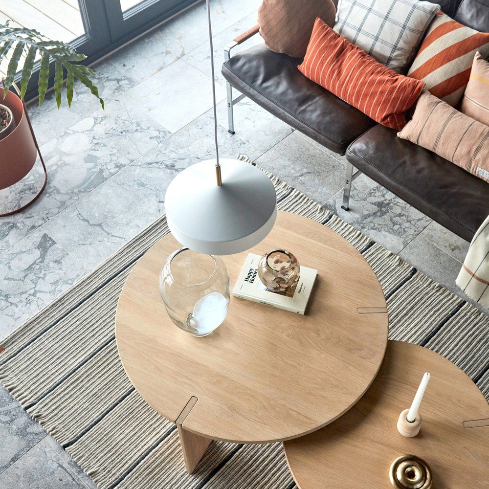 Okrągły stolik z litego drewna dębowego w naturalnym kolorze ø 65 cm Oy – OYOY Living Design (zdjęcie 3)