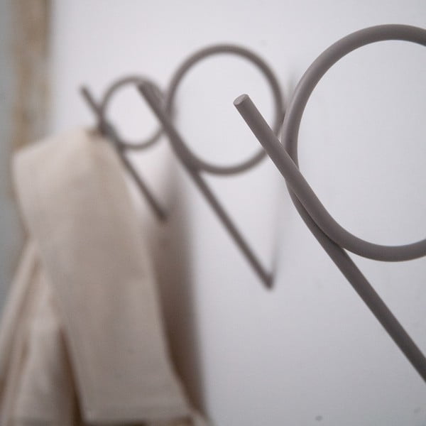 Szarobrązowy ścienny metalowy haczyk Tuba L – Spinder Design-image-1