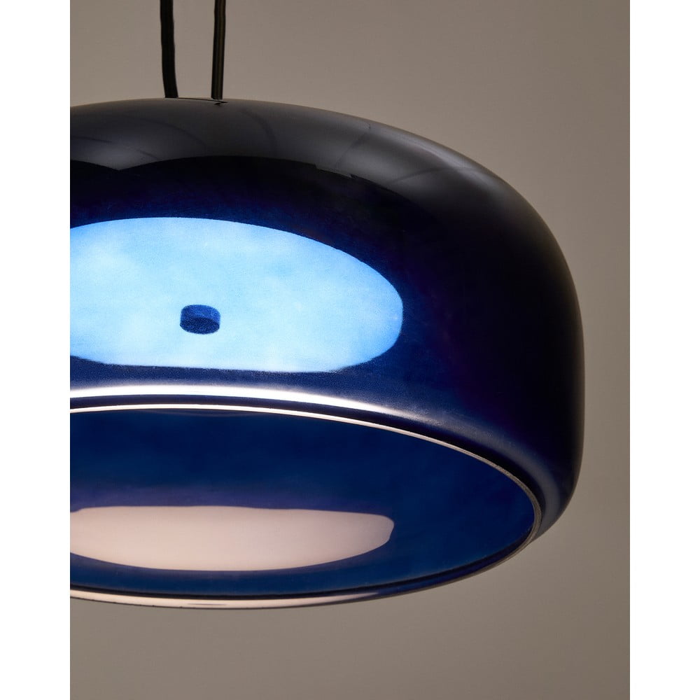 Ciemnoniebieska lampa wisząca LED ze szklanym kloszem ø 38 cm Reig – Kave Home (zdjęcie 3)