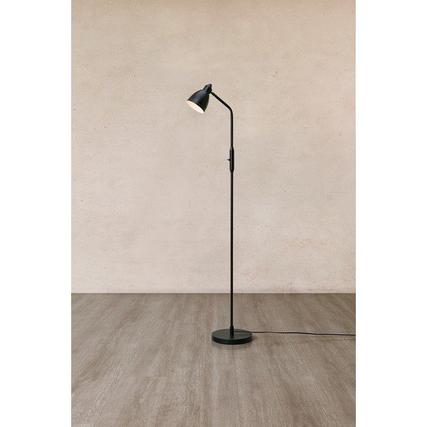 Lampa stojąca w kolorze matowej czerni z metalowym kloszem (wys. 143 cm) Story – Markslöjd-image-1
