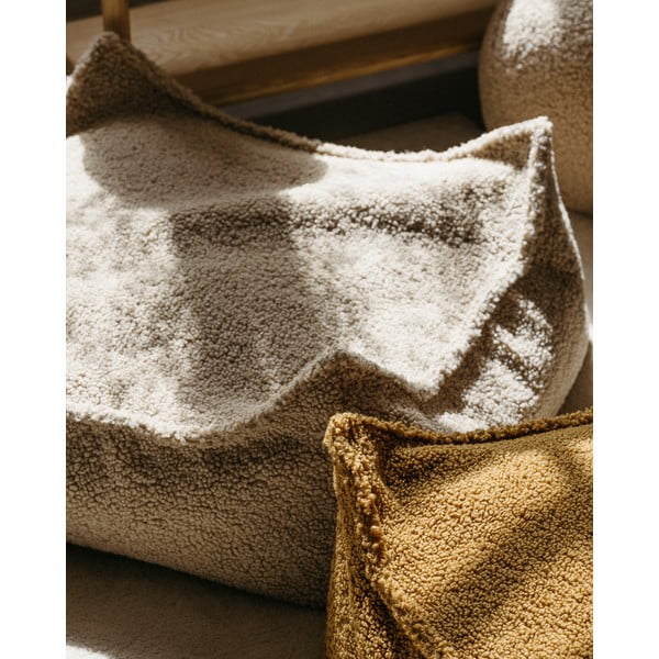 Jasnobrązowy dziecięcy worek do siedzenia z materiału bouclé Square – Wigiwama-image-2