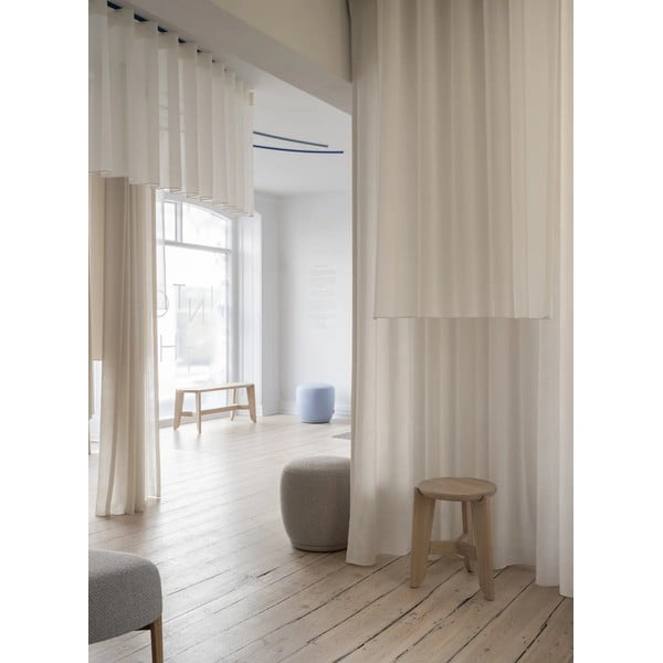 Szary puf z materiału bouclé KUON – Blomus-image-1