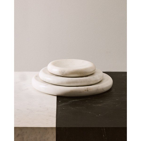 Marmurowa taca dekoracyjna ø 20 cm Obena – Kave Home-image-3