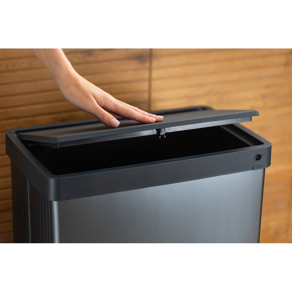 Szary kosz na śmieci otwierany na dotyk z plastiku z recyklingu 54 l Verto High – Curver (zdjęcie 9)