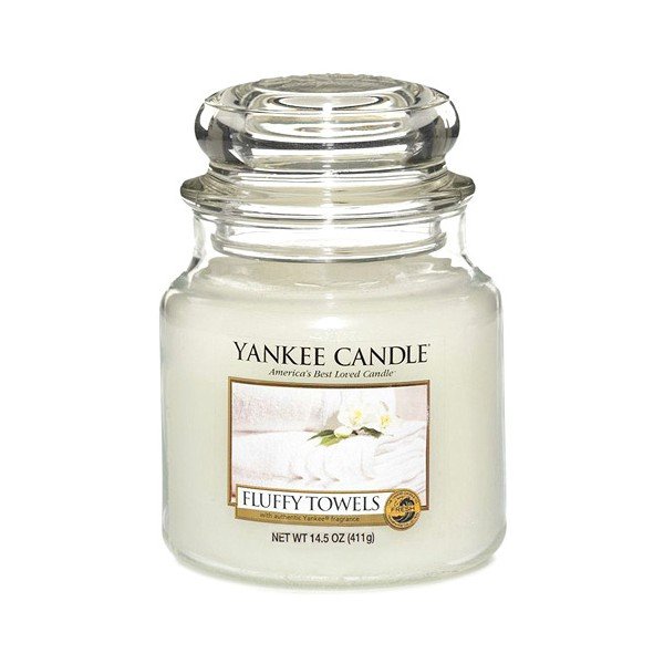 Świeca zapachowa Yankee Candle Puszyste Ręczniki, czas palenia 65–90 godzin
