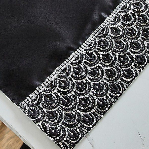 Tekstylne maty stołowe zestaw 4 szt. 30x46 cm Deco Sequin – Catherine Lansfield-image-1