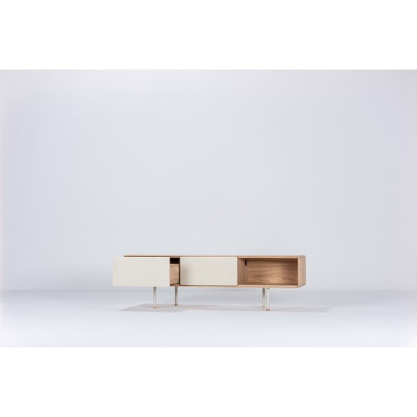 Biało-naturalna szafka pod TV z litego drewna dębowego 160x48 cm Fina – Gazzda-image-1