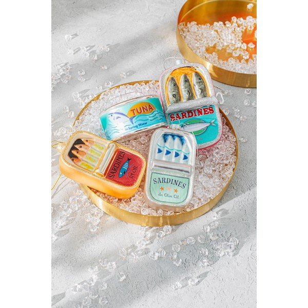 Szklana ozdoba świąteczna 7 cm Can of Sardines – Sass & Belle-image-1