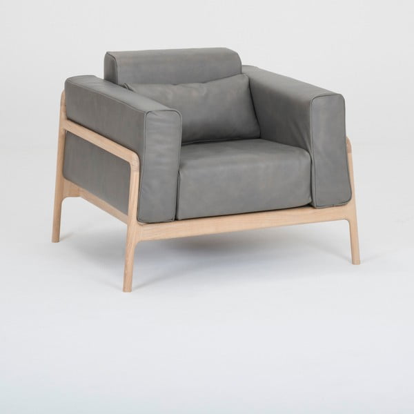 Ciemnoszary fotel z konstrukcją z litego drewna dębowego Gazzda Fawn