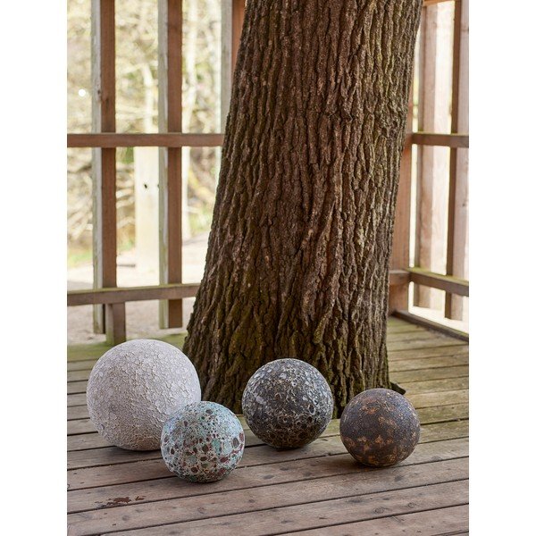 Terakotowa dekoracyjna kula ogrodowa Reese – Bloomingville-image-3