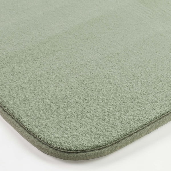 Zielony dywanik łazienkowy 45x75 cm Vitamine – douceur d'intérieur-image-1