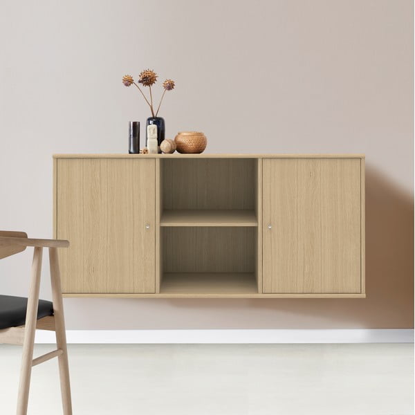Niska komoda wisząca w dekorze dębu 133x61 cm Mistral – Hammel Furniture-image-1