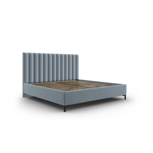 Jasnoniebieskie tapicerowane łóżko dwuosobowe ze schowkiem i stelażem 140x200 cm Casey – Mazzini Beds
