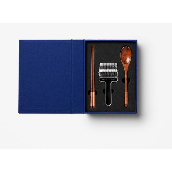 Niebieski zestaw pałeczek ze stali nierdzewnej/bambusowy dla 2 osób The Essentials - Ramen Tools – Printworks-image-2