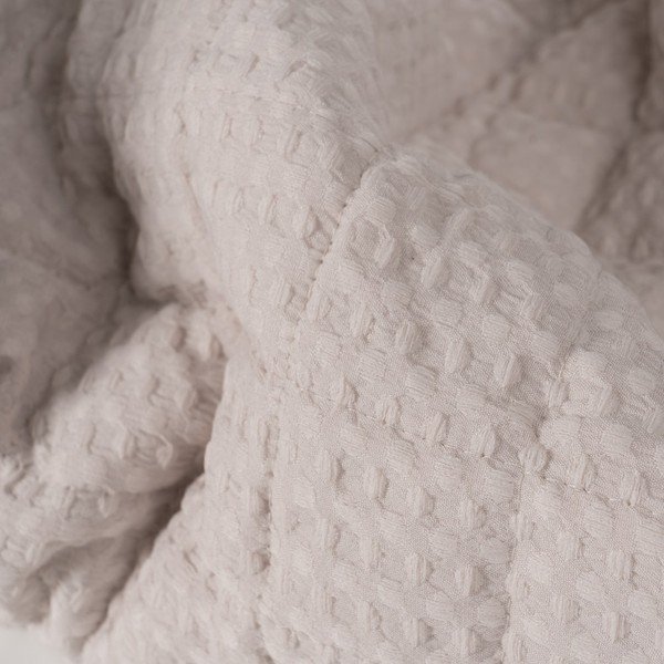 Beżowa narzuta pikowana 240x260 cm – Ixia-image-2