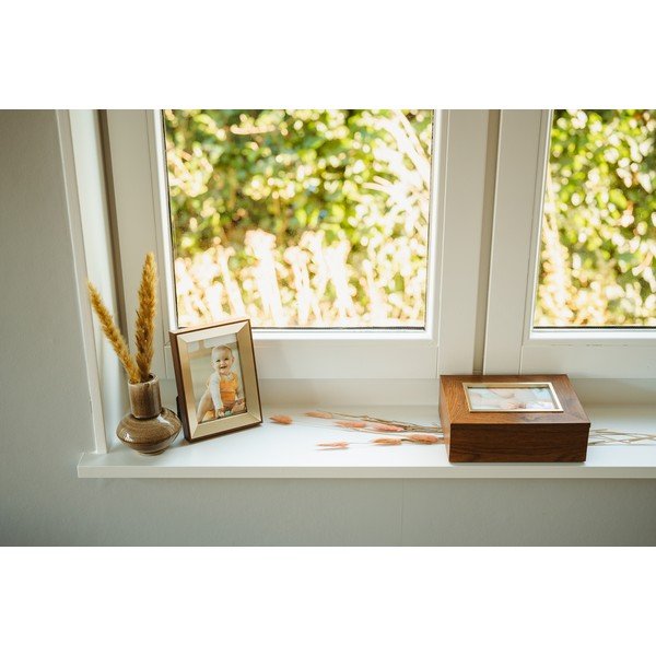 Metalowa ramka stojąca w kolorze mosiądzu 12x17 cm Grenoble – Zilverstad-image-1