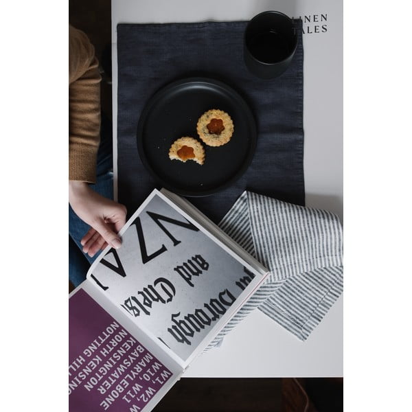 Ciemnoszara lniana mata stołowa Linen Tales, 35x45 cm-image-2