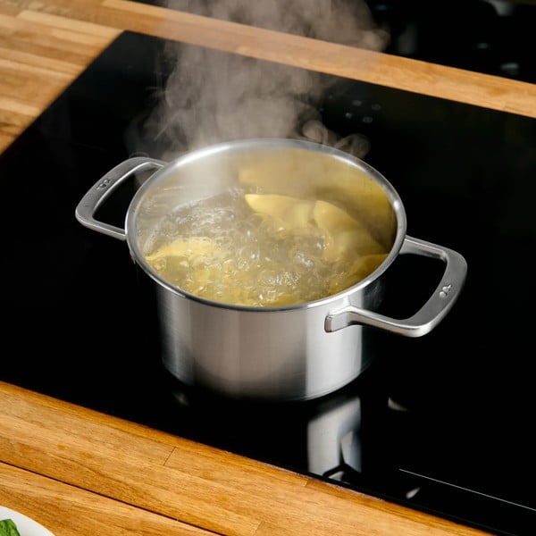 Garnek ze stali nierdzewnej z pokrywką odpowiedni na indukcję 3 l Lucca 3.0 – FABINI-image-1